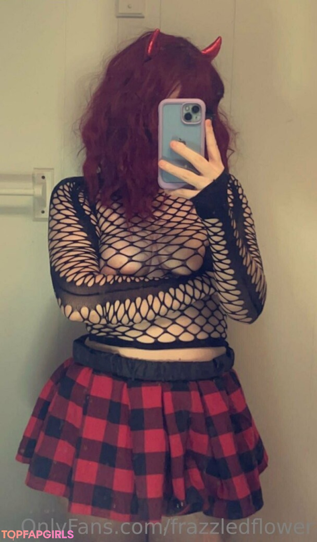 Foto desnuda filtrada de OnlyFans de Frazzledflower #176 Foto desnuda filtrada de OnlyFans de Frazzledflower #176