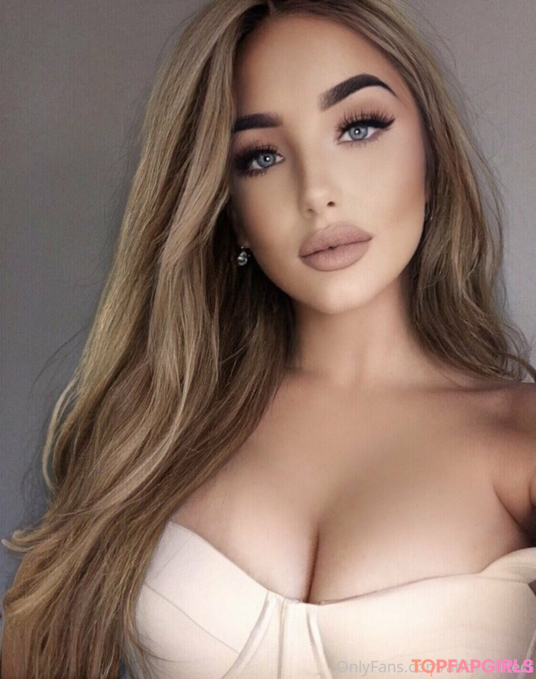 Foto desnuda filtrada de OnlyFans de Abbyperfect #168 Foto desnuda filtrada de OnlyFans de Abbyperfect #168