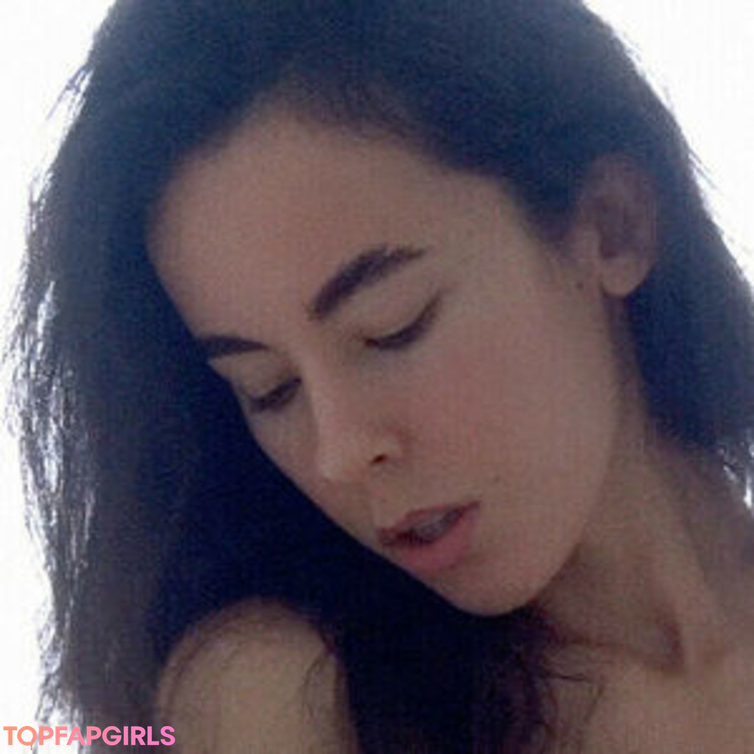 Foto desnuda filtrada de OnlyFans de Little Baby Nat #90 Foto desnuda filtrada de OnlyFans de Little Baby Nat #90