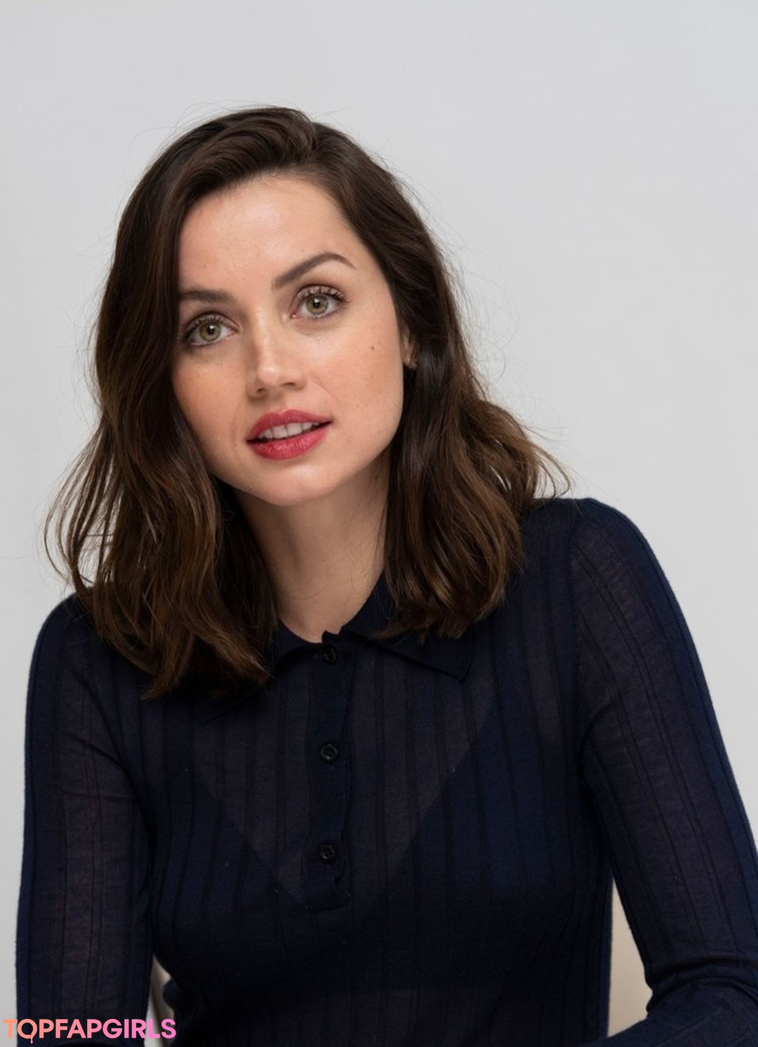 Foto desnuda filtrada de OnlyFans de Ana De Armas #133 Foto desnuda filtrada de OnlyFans de Ana De Armas #133