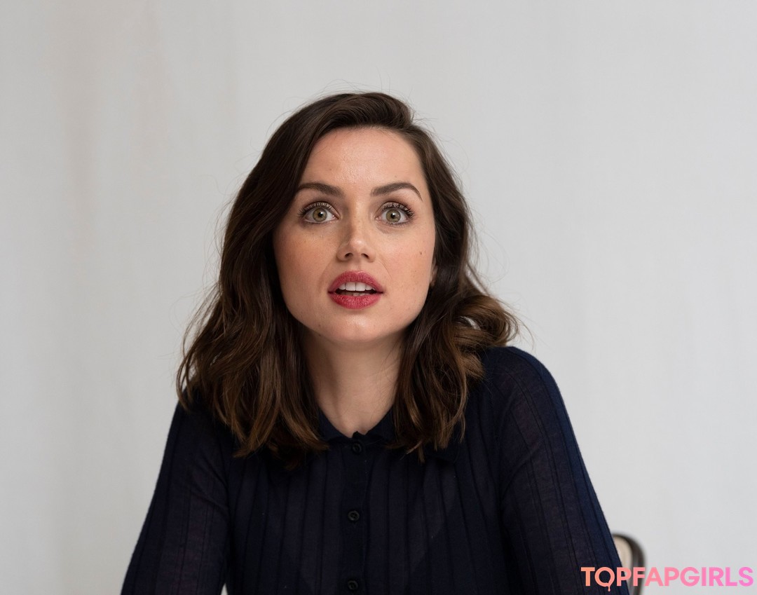 Foto desnuda filtrada de OnlyFans de Ana De Armas #143 Foto desnuda filtrada de OnlyFans de Ana De Armas #143