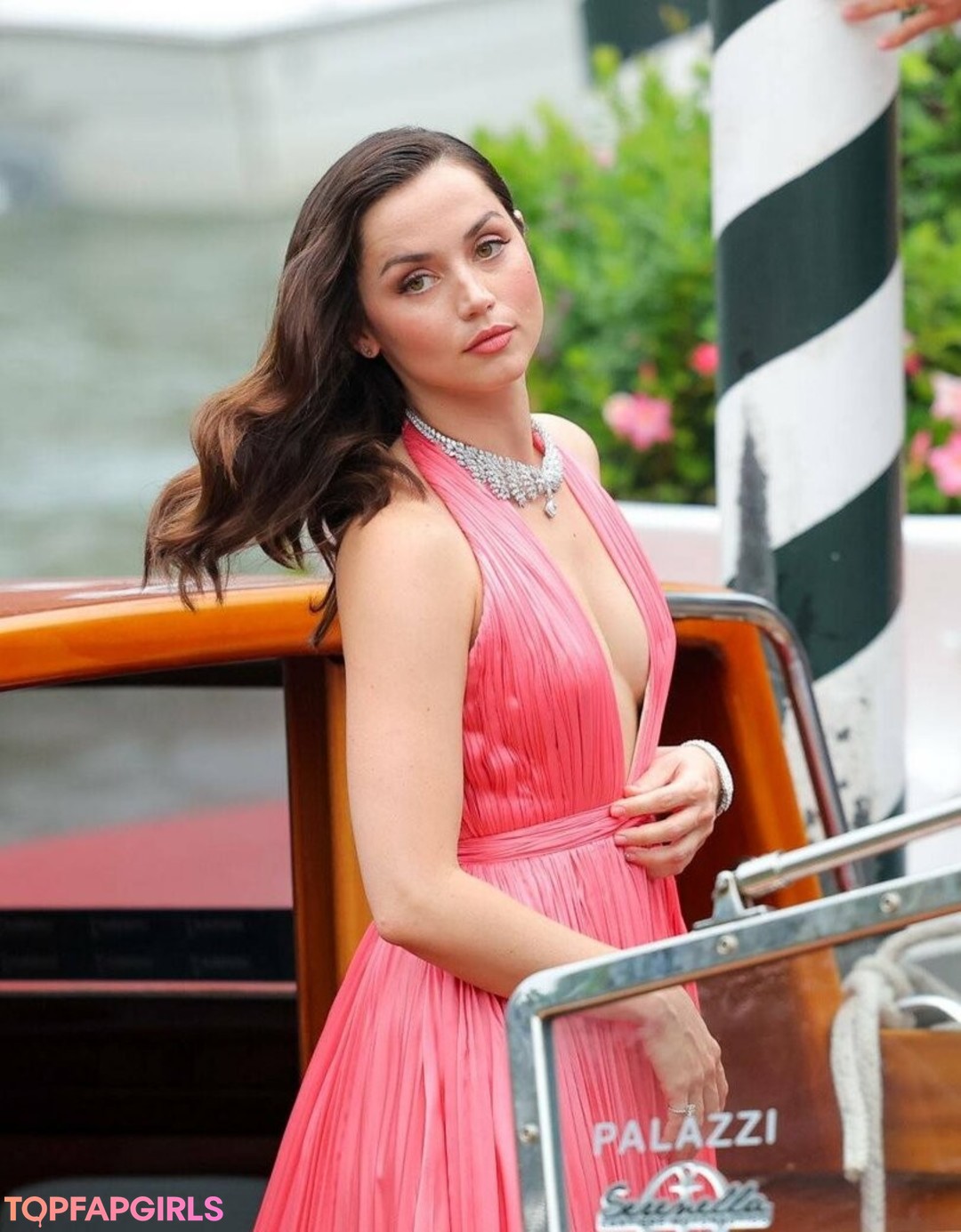 Foto desnuda filtrada de OnlyFans de Ana De Armas #373 Foto desnuda filtrada de OnlyFans de Ana De Armas #373