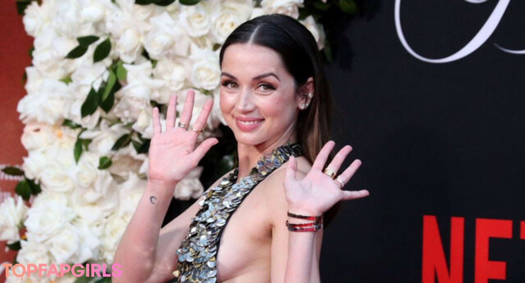 Foto desnuda filtrada de OnlyFans de Ana De Armas #415 Foto desnuda filtrada de OnlyFans de Ana De Armas #415