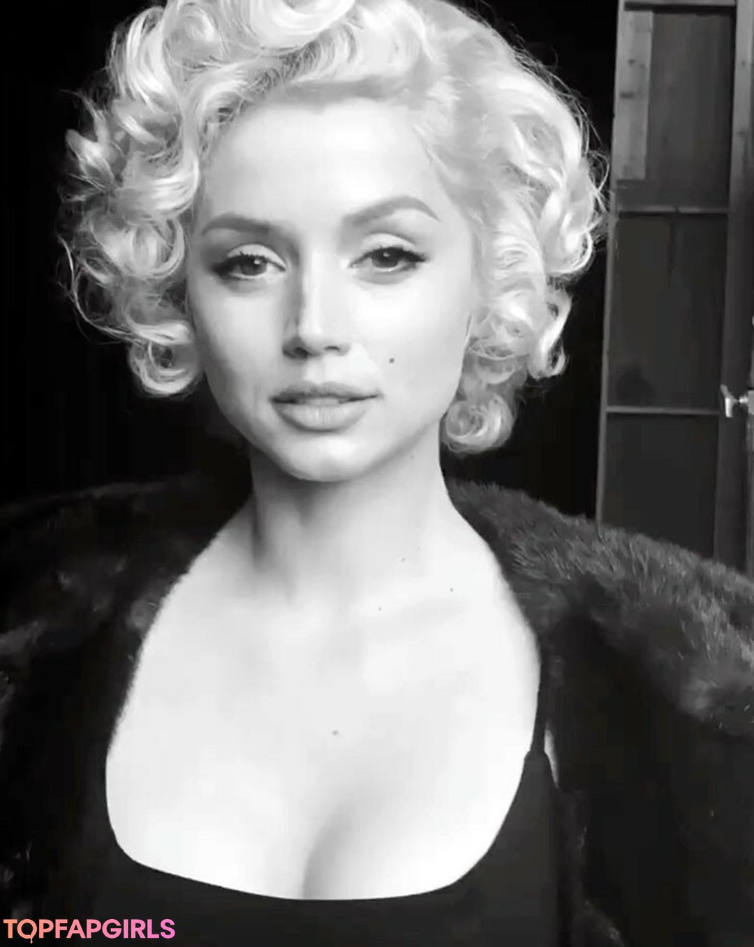 Foto desnuda filtrada de OnlyFans de Ana De Armas #562 Foto desnuda filtrada de OnlyFans de Ana De Armas #562