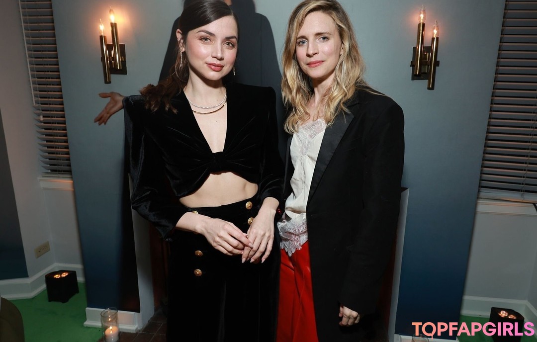 Foto desnuda filtrada de OnlyFans de Ana De Armas #680 Foto desnuda filtrada de OnlyFans de Ana De Armas #680