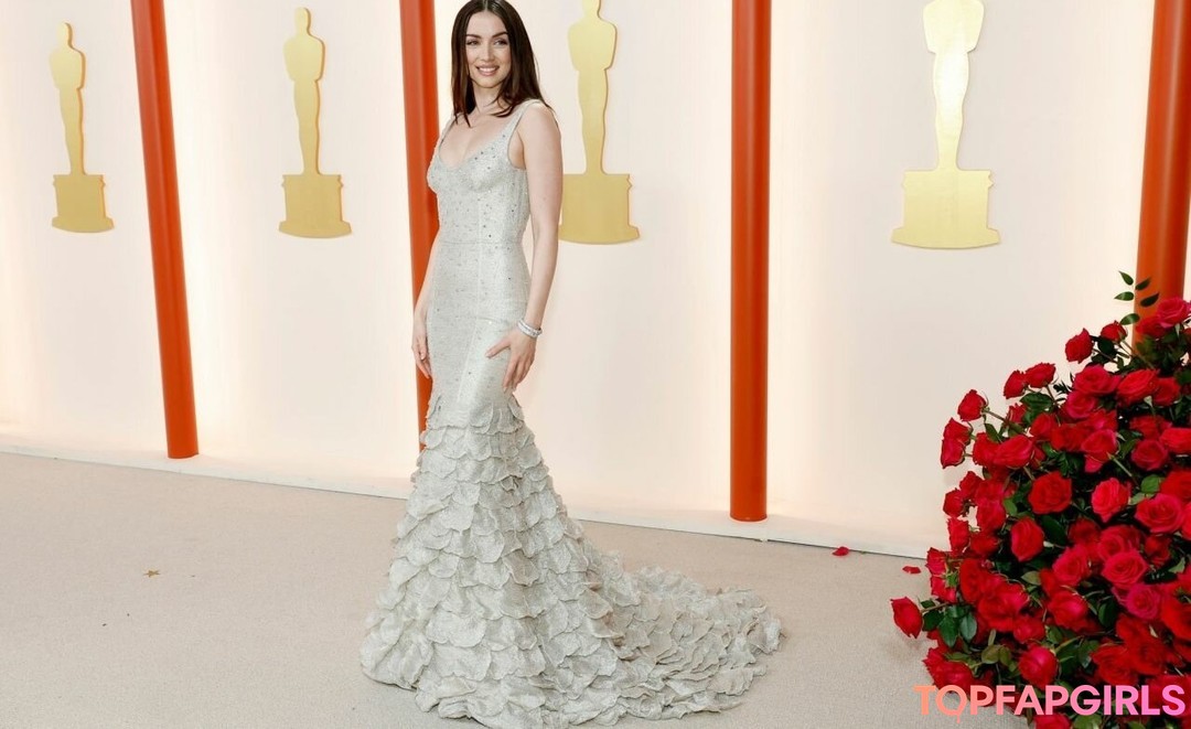 Foto desnuda filtrada de OnlyFans de Ana De Armas #730 Foto desnuda filtrada de OnlyFans de Ana De Armas #730