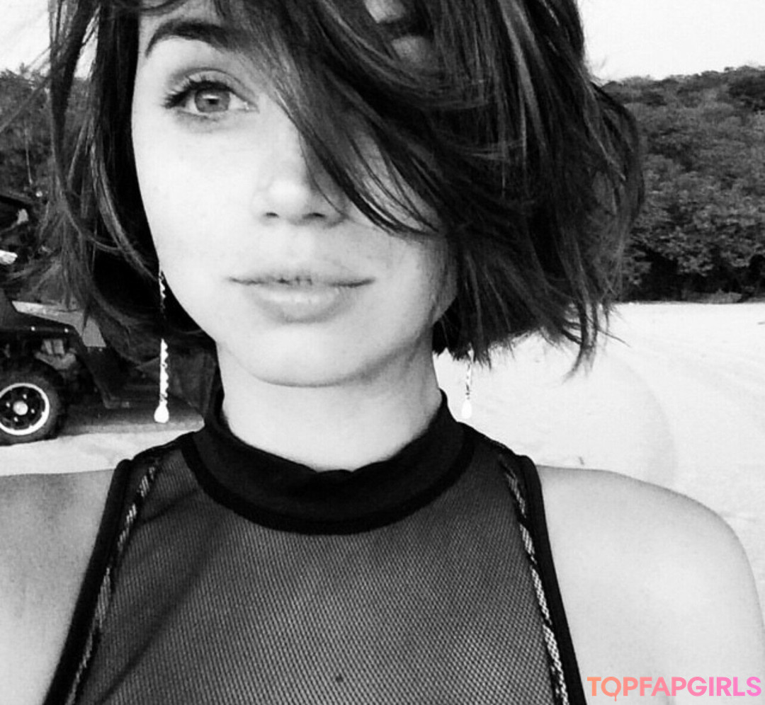 Foto desnuda filtrada de OnlyFans de Ana De Armas #876 Foto desnuda filtrada de OnlyFans de Ana De Armas #876