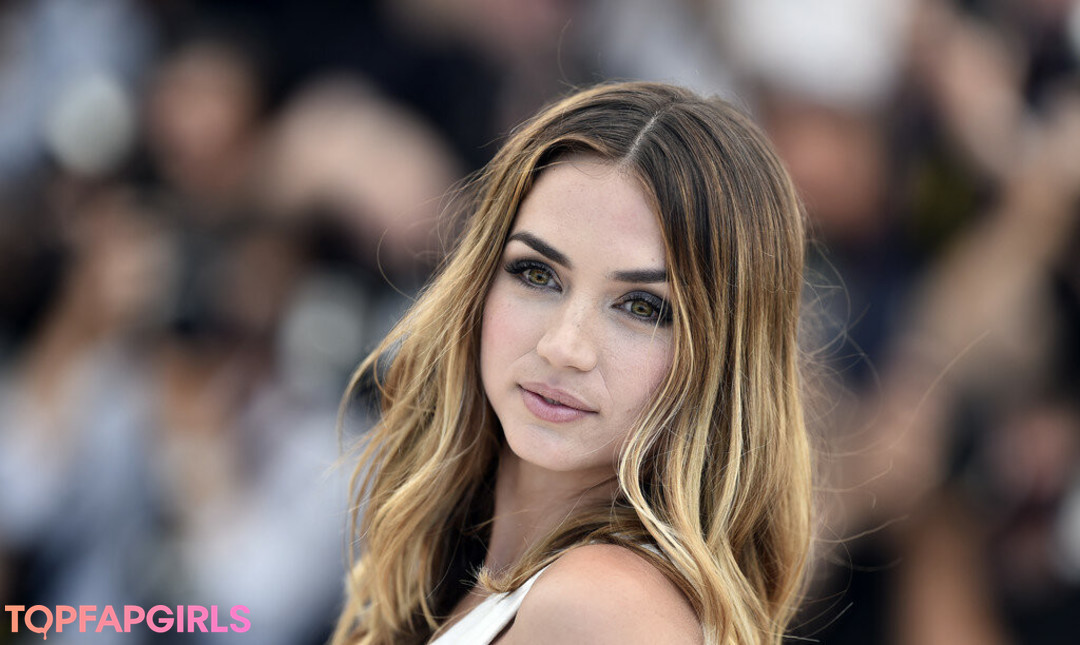 Foto desnuda filtrada de OnlyFans de Ana De Armas #978 Foto desnuda filtrada de OnlyFans de Ana De Armas #978