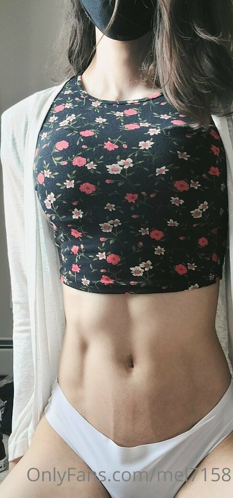 Foto desnuda filtrada de OnlyFans de Mel7158