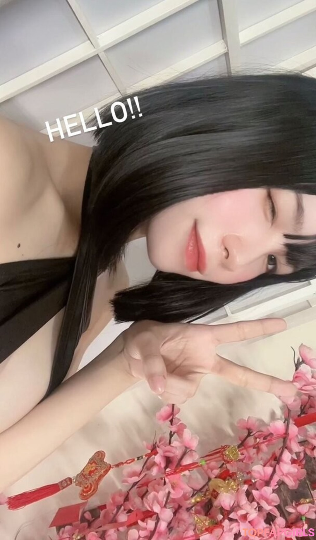 Foto desnuda filtrada de OnlyFans de Lolaaasaur #11 Foto desnuda filtrada de OnlyFans de Lolaaasaur #11