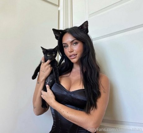 Claudia Tihan