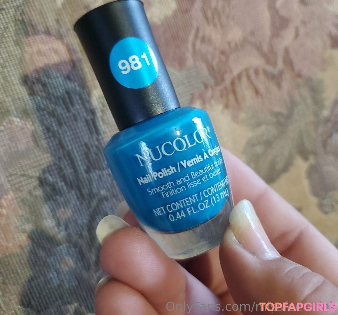 Foto desnuda filtrada de OnlyFans de Missfeetstink #10 Foto desnuda filtrada de OnlyFans de Missfeetstink #10