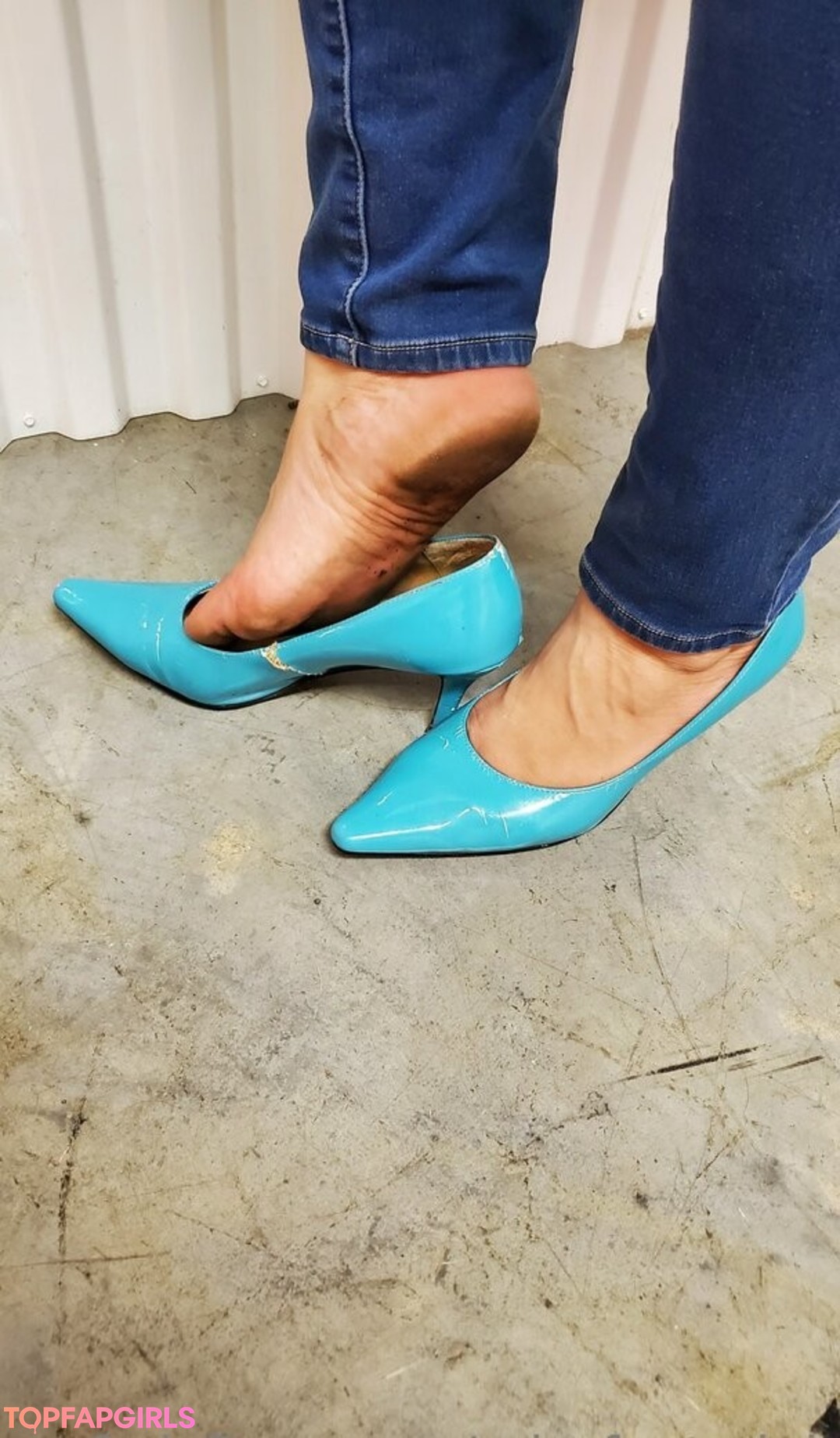 Foto desnuda filtrada de OnlyFans de Missfeetstink #4 Foto desnuda filtrada de OnlyFans de Missfeetstink #4