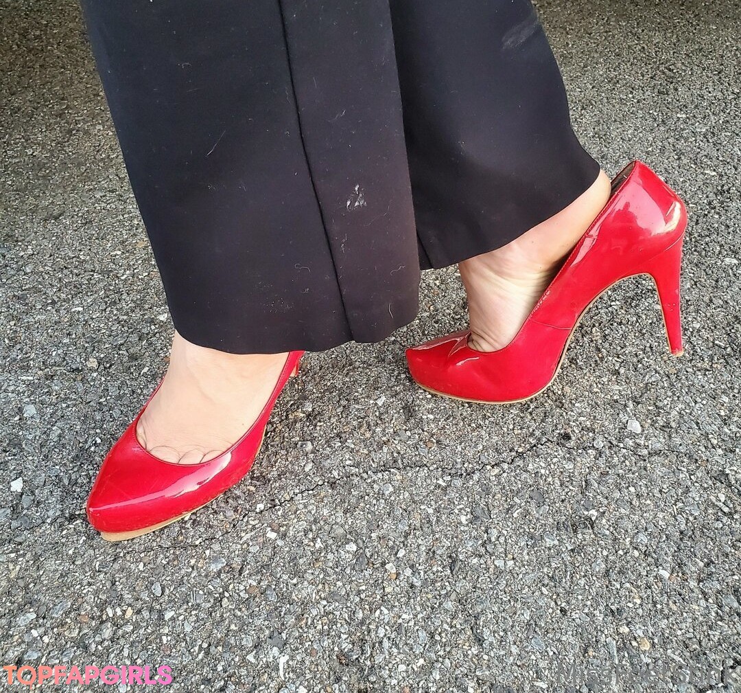 Foto desnuda filtrada de OnlyFans de Missfeetstink #74 Foto desnuda filtrada de OnlyFans de Missfeetstink #74