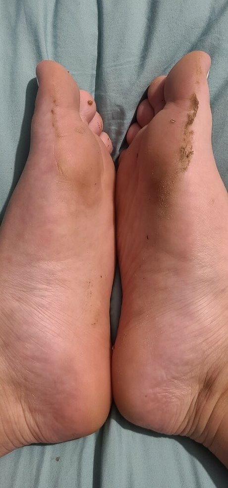 Smelliefeetsweetie