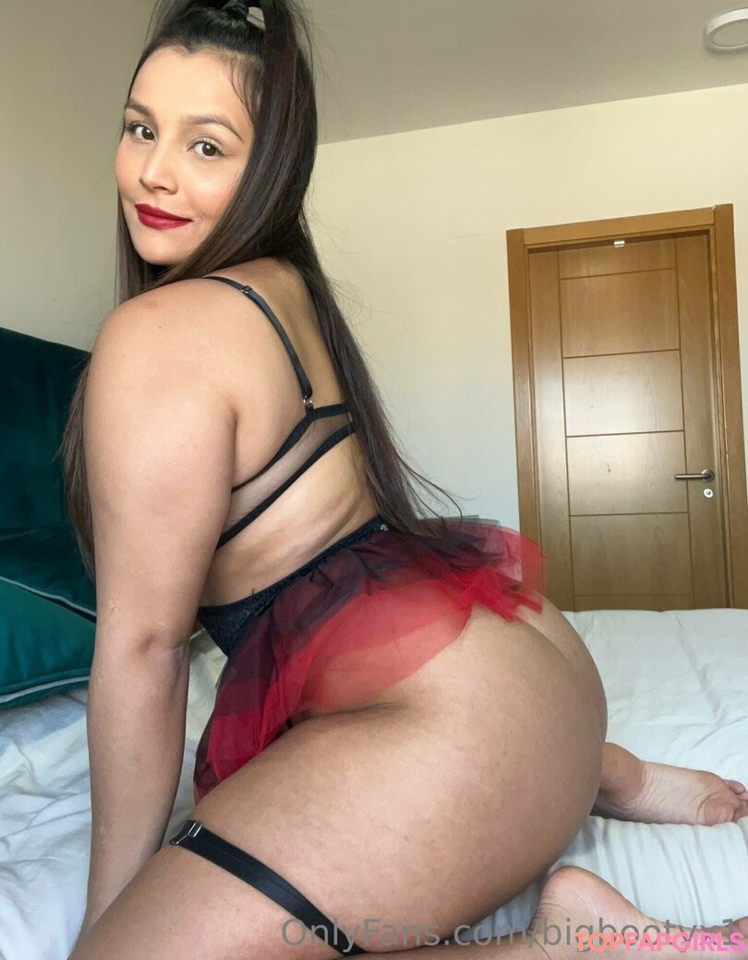 Foto desnuda filtrada de OnlyFans de Bigbootyx1 #599 Foto desnuda filtrada de OnlyFans de Bigbootyx1 #599