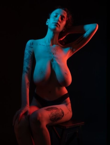 Foto desnuda filtrada de OnlyFans de Yasminavrahami