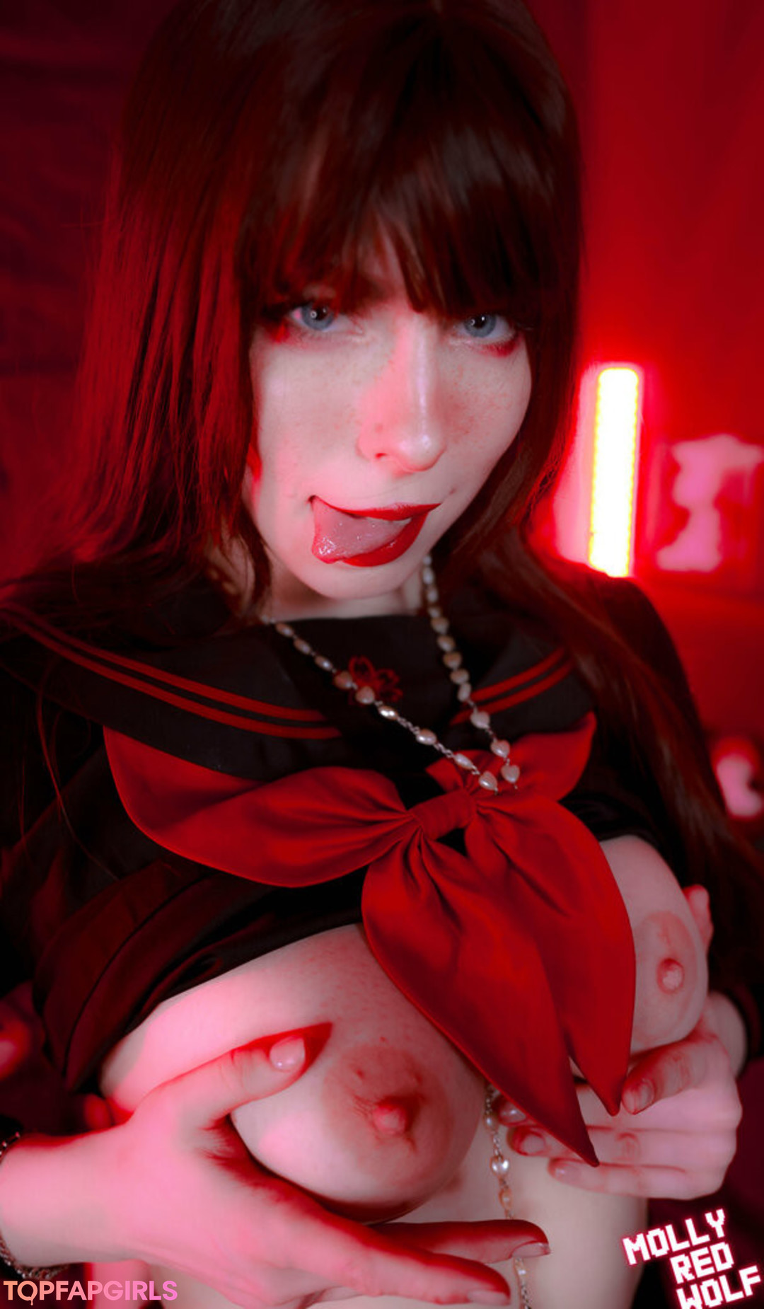 Foto desnuda filtrada de OnlyFans de Mollyredwolf #556 Foto desnuda filtrada de OnlyFans de Mollyredwolf #556