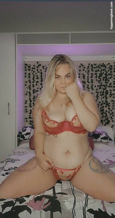 Foto desnuda filtrada de OnlyFans de Emillie