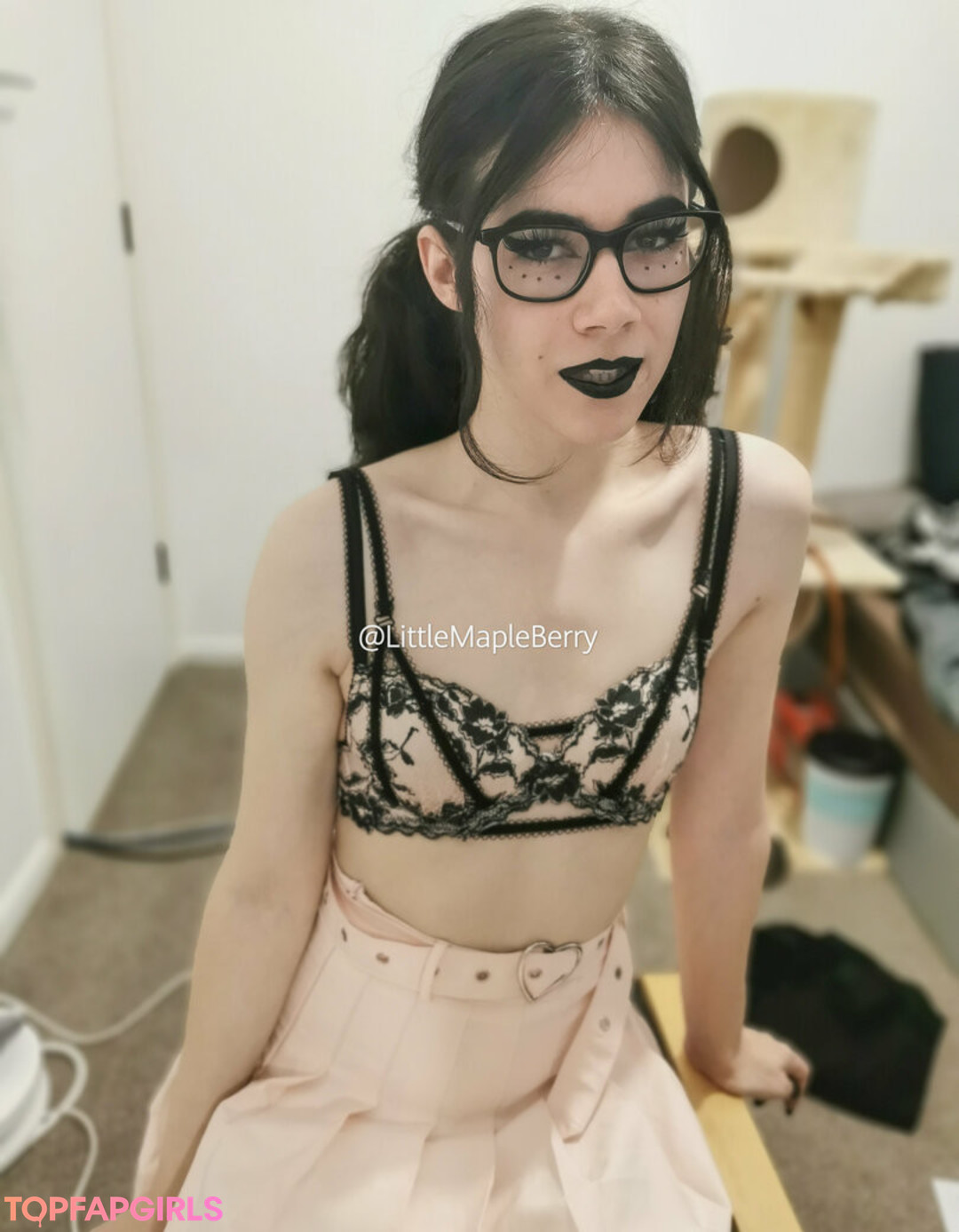 Foto desnuda filtrada de OnlyFans de Littlemapleberry #122 Foto desnuda filtrada de OnlyFans de Littlemapleberry #122