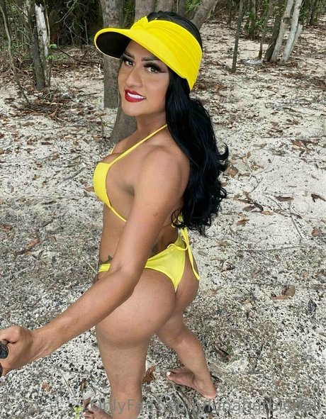 Foto desnuda filtrada de OnlyFans de Lunabarbiedoll