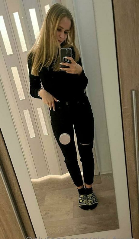 Foto desnuda filtrada de OnlyFans de Ginifrech