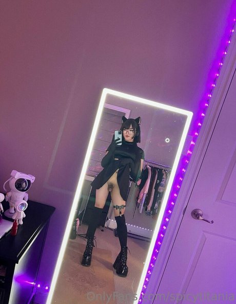 Foto desnuda filtrada de OnlyFans de Spicytitania