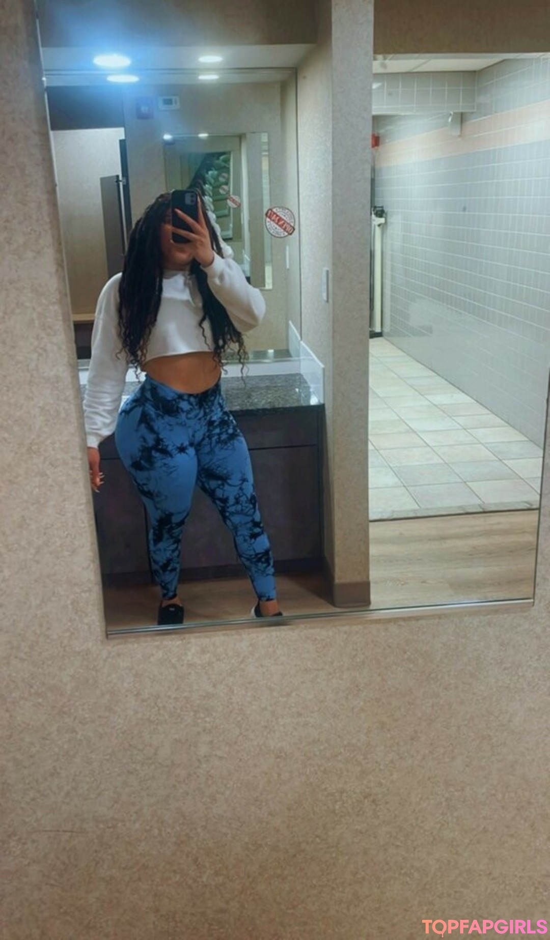 Foto desnuda filtrada de OnlyFans de Safiyaswrld #33 Foto desnuda filtrada de OnlyFans de Safiyaswrld #33