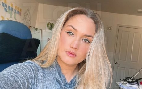Foto desnuda filtrada de OnlyFans de Naomi Kyle