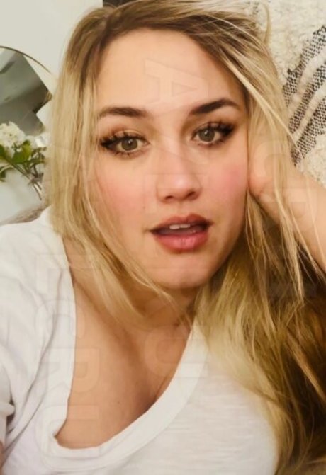 Foto desnuda filtrada de OnlyFans de Naomi Kyle