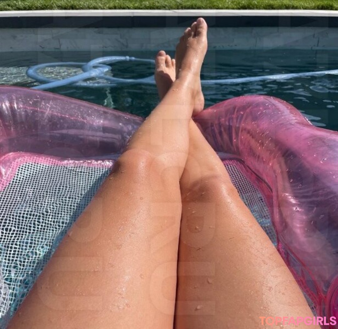 Foto desnuda filtrada de OnlyFans de Naomi Kyle #42 Foto desnuda filtrada de OnlyFans de Naomi Kyle #42