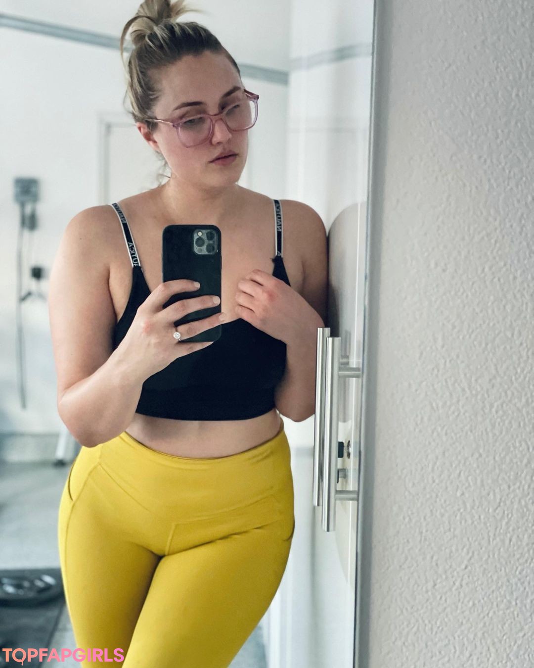 Foto desnuda filtrada de OnlyFans de Naomi Kyle #96 Foto desnuda filtrada de OnlyFans de Naomi Kyle #96