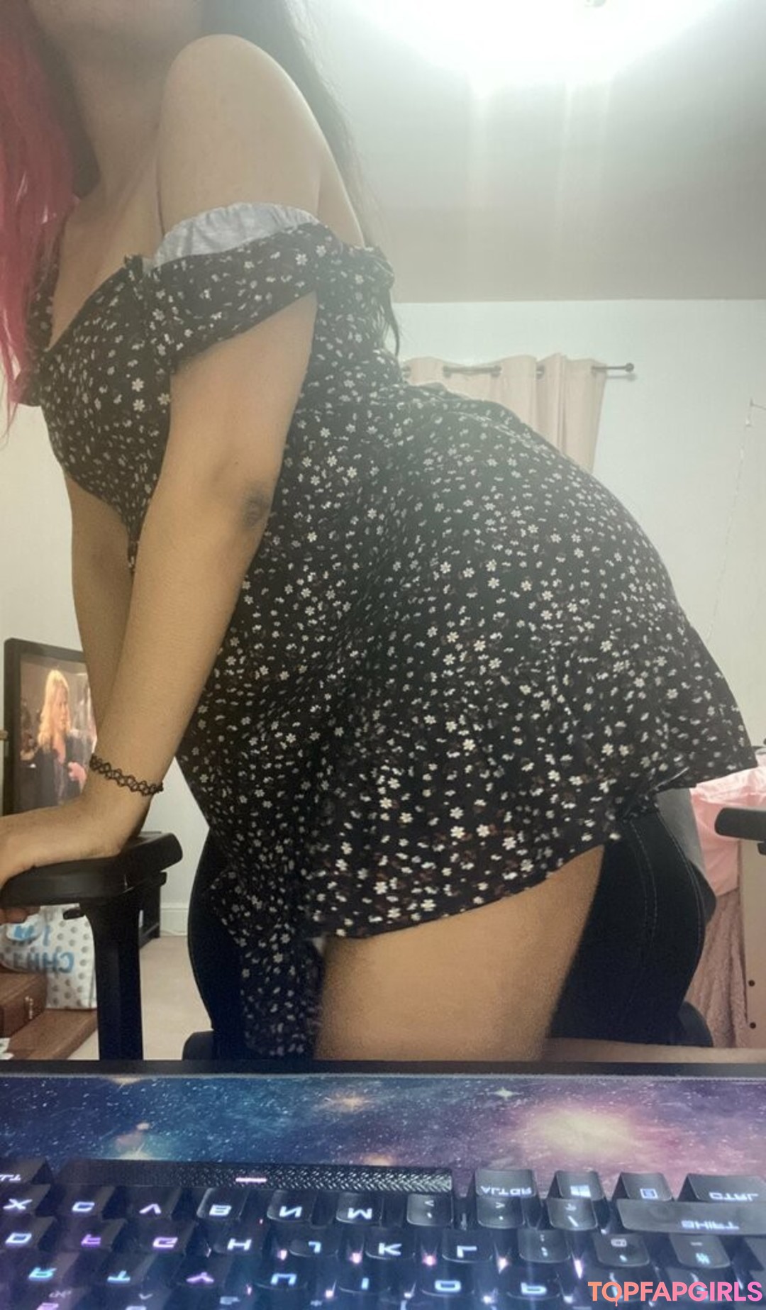 Foto desnuda filtrada de OnlyFans de Taylorhenriesfree #13 Foto desnuda filtrada de OnlyFans de Taylorhenriesfree #13