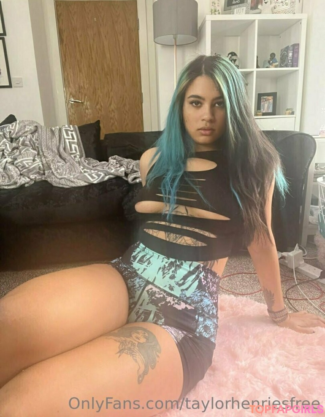 Foto desnuda filtrada de OnlyFans de Taylorhenriesfree #168 Foto desnuda filtrada de OnlyFans de Taylorhenriesfree #168