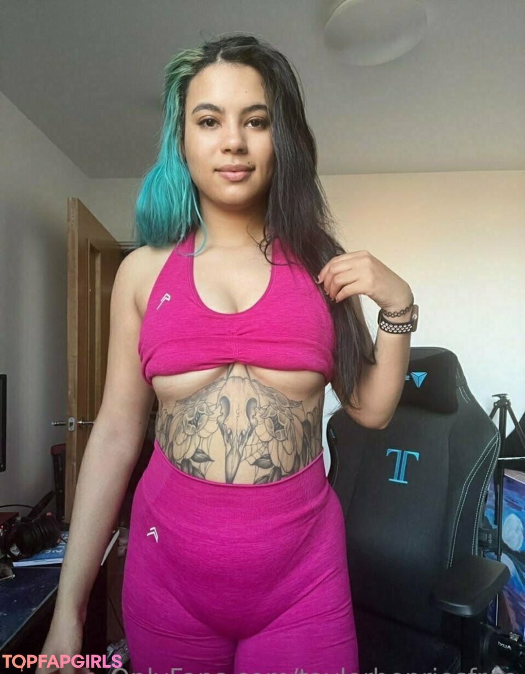 Foto desnuda filtrada de OnlyFans de Taylorhenriesfree #183 Foto desnuda filtrada de OnlyFans de Taylorhenriesfree #183