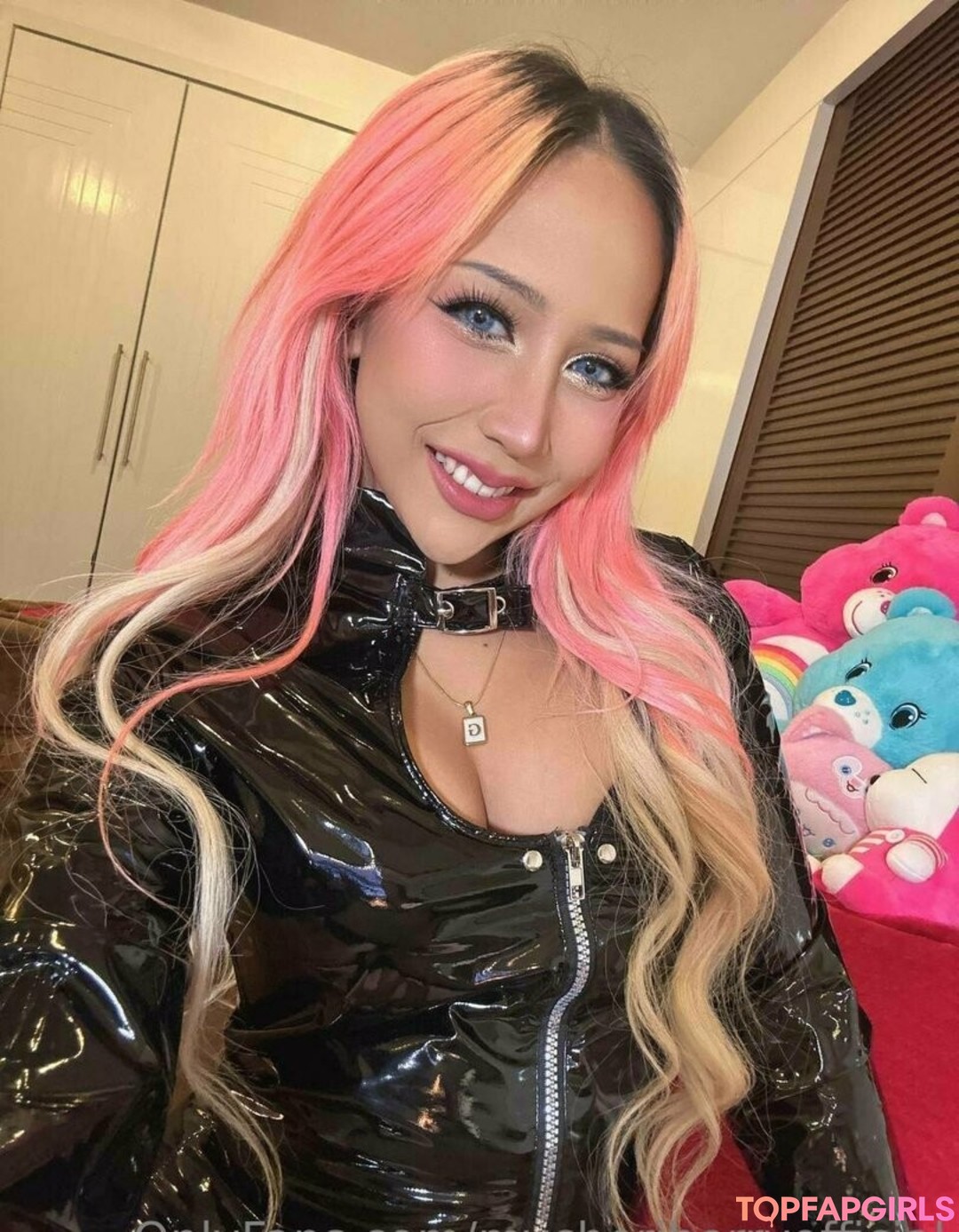 Foto desnuda filtrada de OnlyFans de Mycheriberryofficial #62 Foto desnuda filtrada de OnlyFans de Mycheriberryofficial #62