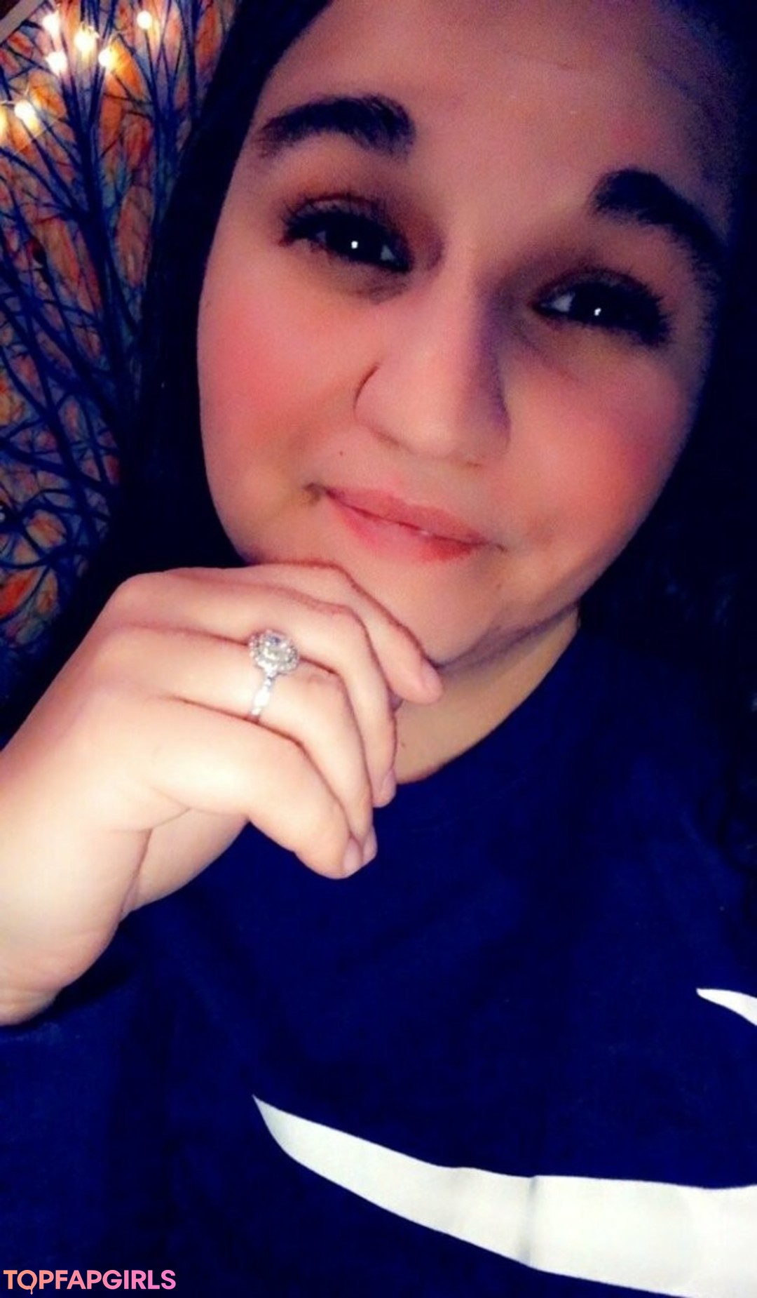 Foto desnuda filtrada de OnlyFans de Begformolly #17 Foto desnuda filtrada de OnlyFans de Begformolly #17