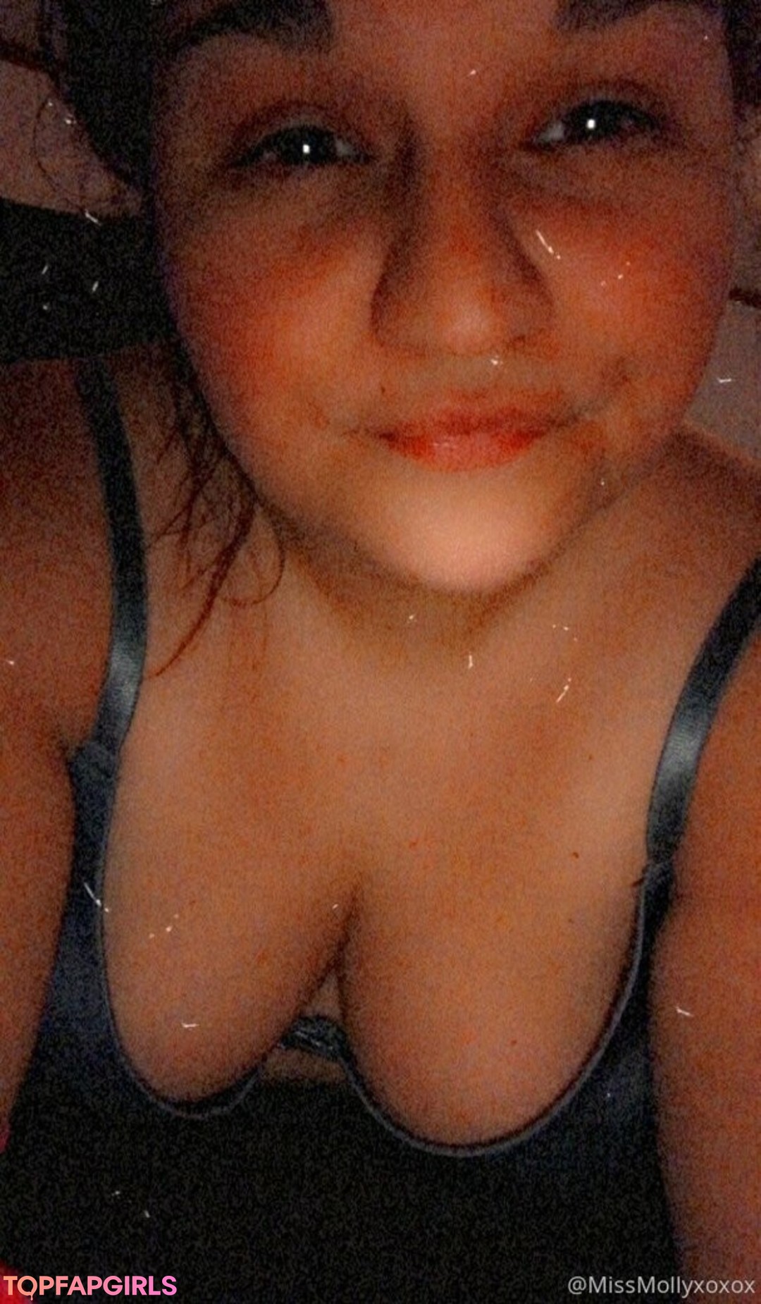 Foto desnuda filtrada de OnlyFans de Begformolly #37 Foto desnuda filtrada de OnlyFans de Begformolly #37