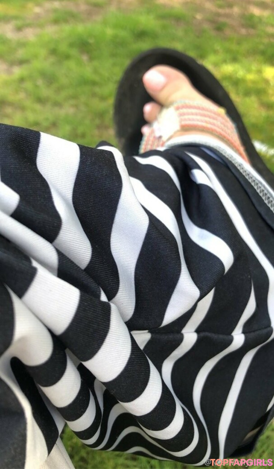 Foto desnuda filtrada de OnlyFans de Begformolly #53 Foto desnuda filtrada de OnlyFans de Begformolly #53