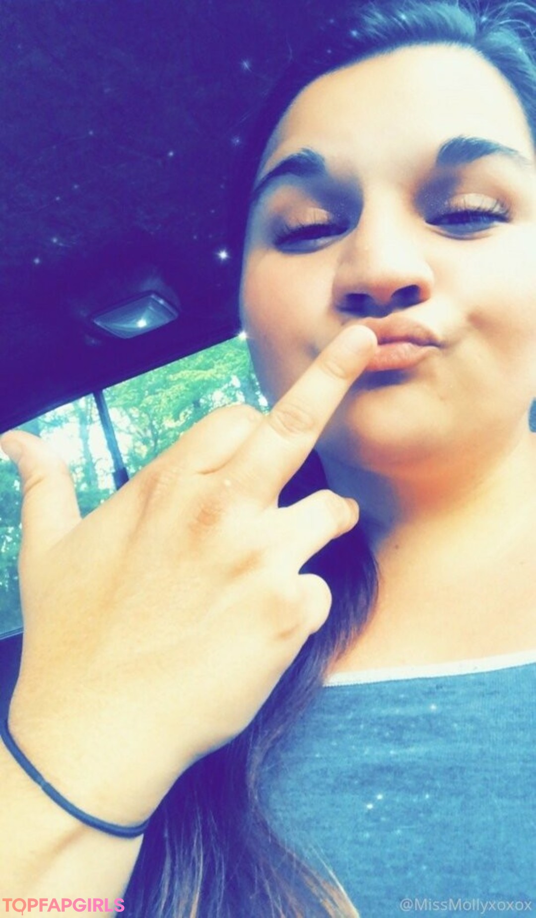 Foto desnuda filtrada de OnlyFans de Begformolly #75 Foto desnuda filtrada de OnlyFans de Begformolly #75