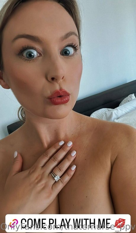 Foto desnuda filtrada de OnlyFans de Thaternurseppv