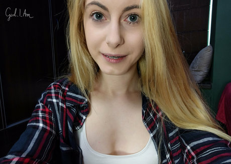 Nikkigiavip