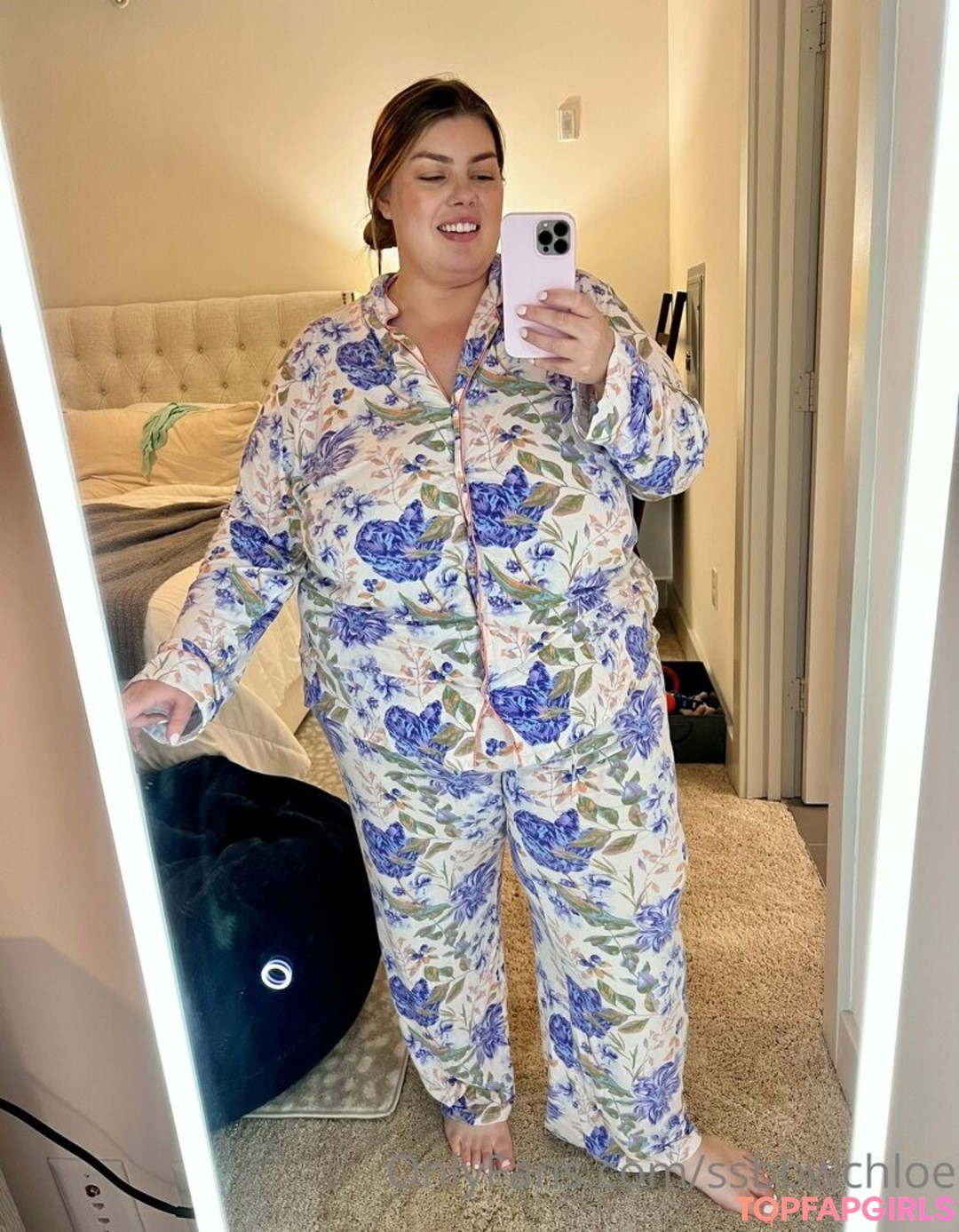 Foto desnuda filtrada de OnlyFans de Ssbbwchloe #40 Foto desnuda filtrada de OnlyFans de Ssbbwchloe #40