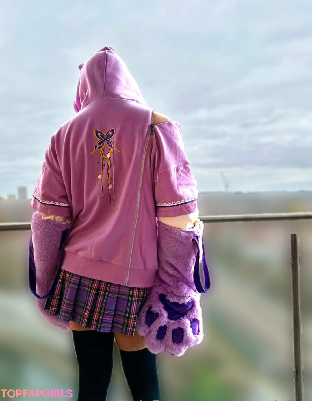 Foto desnuda filtrada de OnlyFans de Rinavolpina #142 Foto desnuda filtrada de OnlyFans de Rinavolpina #142