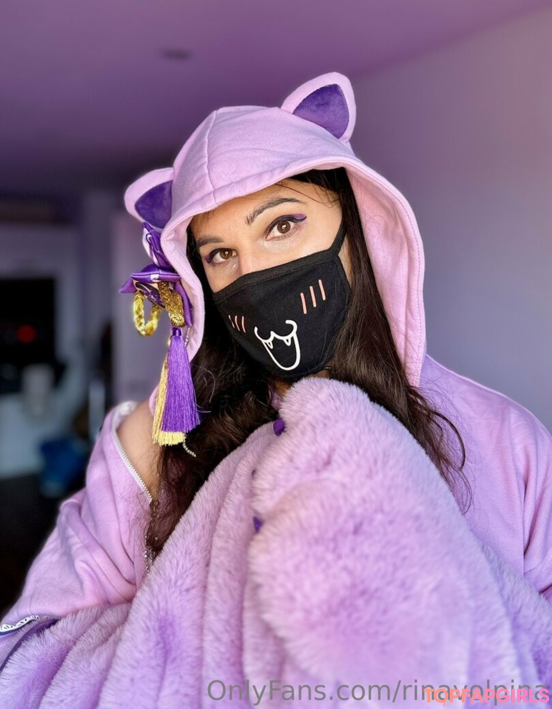 Foto desnuda filtrada de OnlyFans de Rinavolpina #144 Foto desnuda filtrada de OnlyFans de Rinavolpina #144