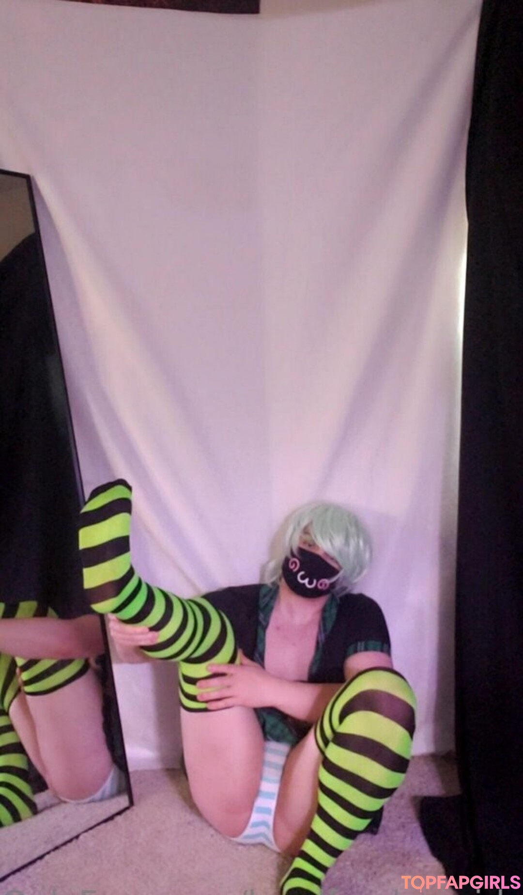 Foto desnuda filtrada de OnlyFans de Lewdfemboyairhead #144 Foto desnuda filtrada de OnlyFans de Lewdfemboyairhead #144