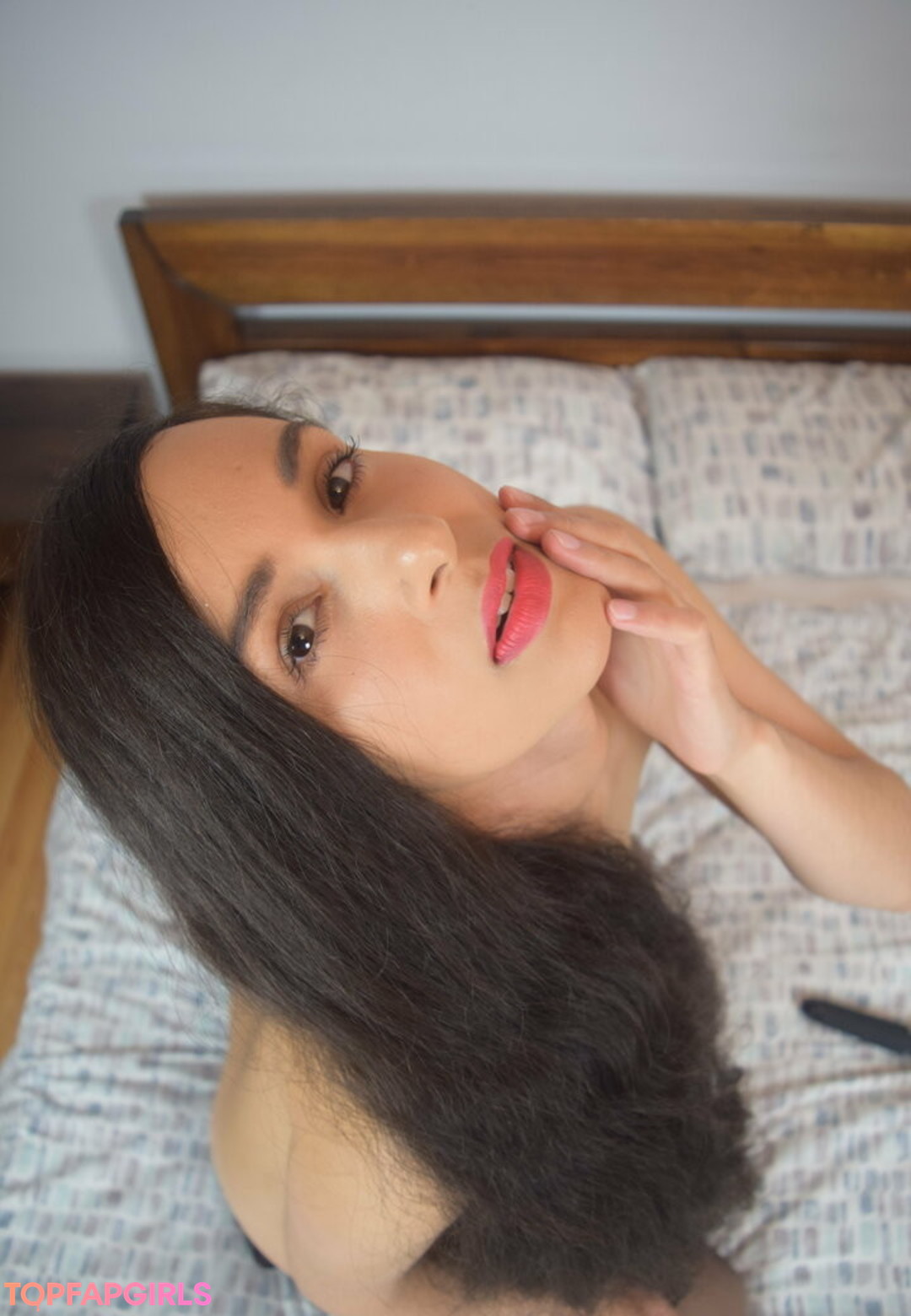 Foto desnuda filtrada de OnlyFans de Mirabella00 #1 Foto desnuda filtrada de OnlyFans de Mirabella00 #1