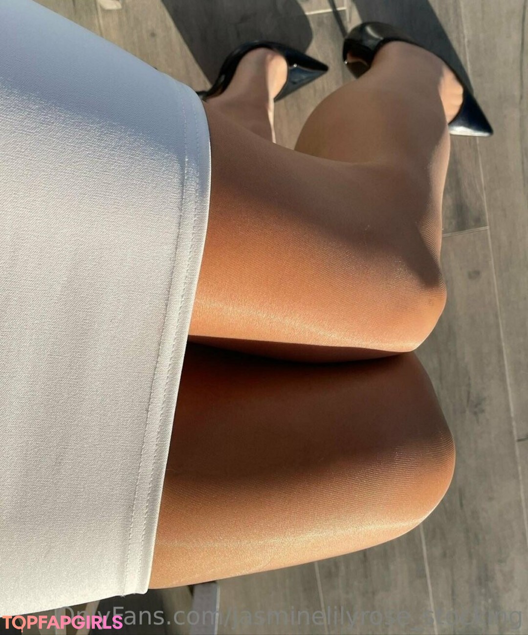 Foto desnuda filtrada de OnlyFans de Jasminelilyrosestocking #119 Foto desnuda filtrada de OnlyFans de Jasminelilyrosestocking #119