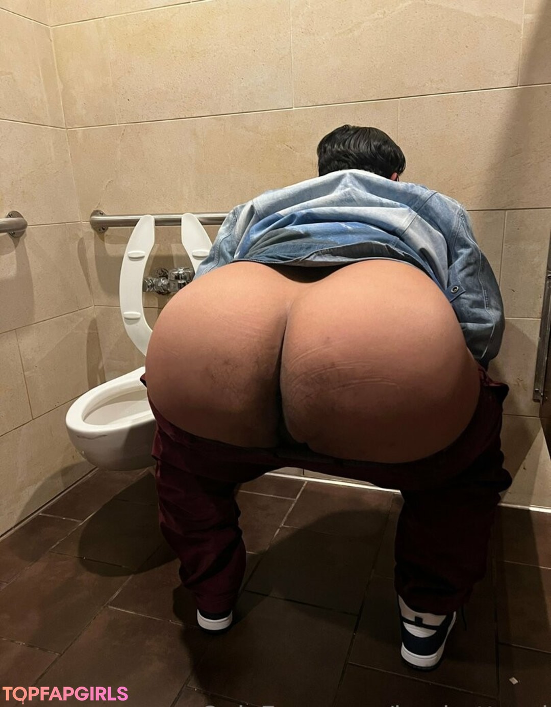 Foto desnuda filtrada de OnlyFans de Boybuttxxl #532 Foto desnuda filtrada de OnlyFans de Boybuttxxl #532