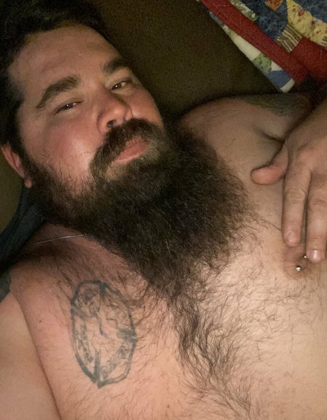 Foto desnuda filtrada de OnlyFans de Oilfielddadbod